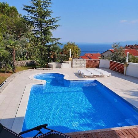 Pobri Apartment Матули Екстериор снимка