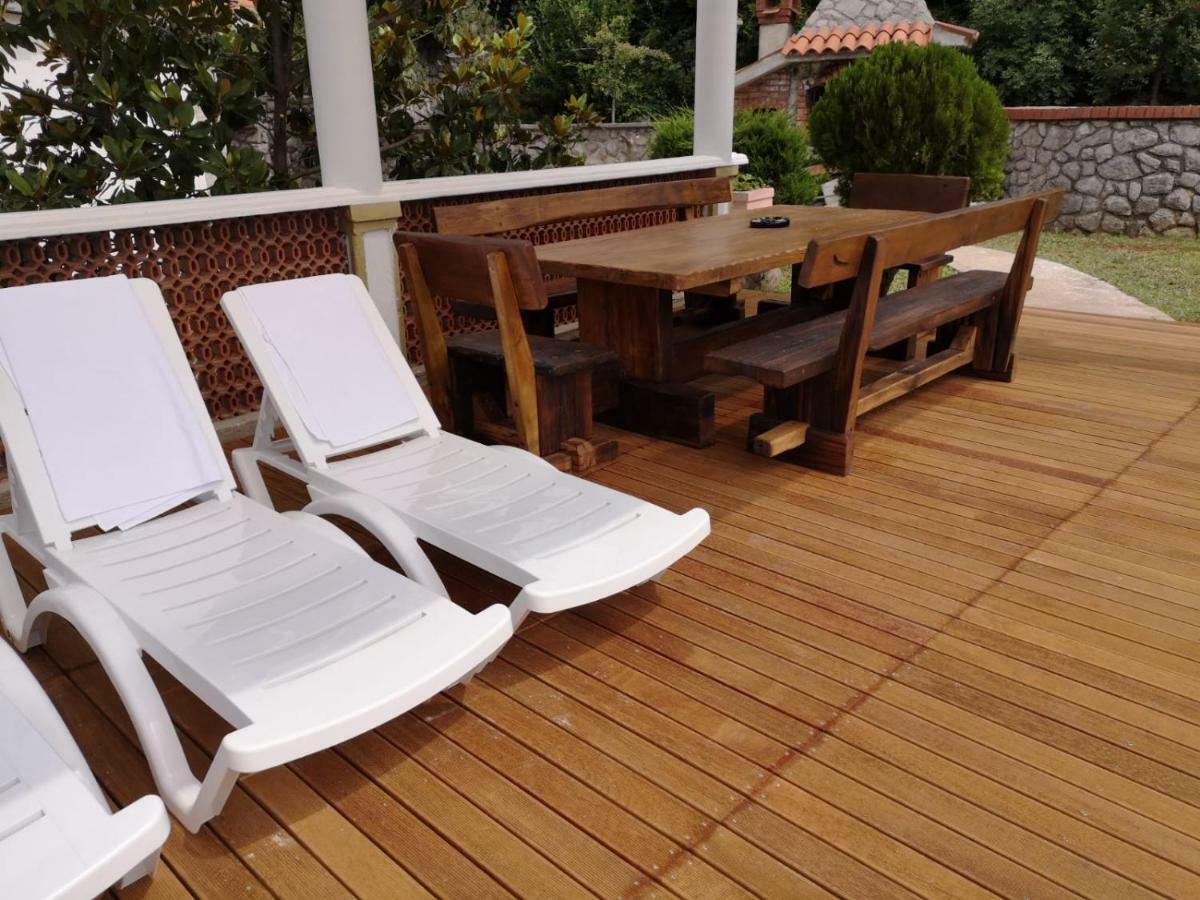 Pobri Apartment Матули Екстериор снимка