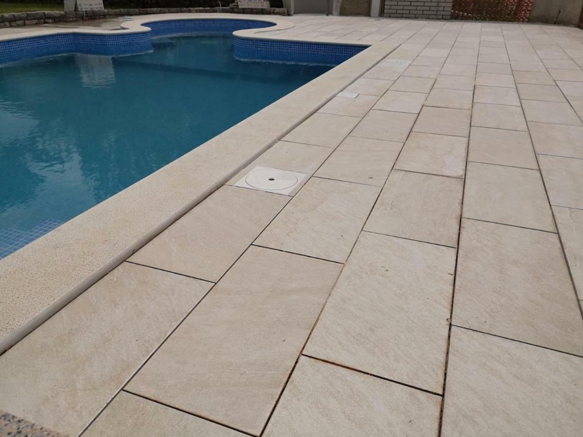 Pobri Apartment Матули Екстериор снимка